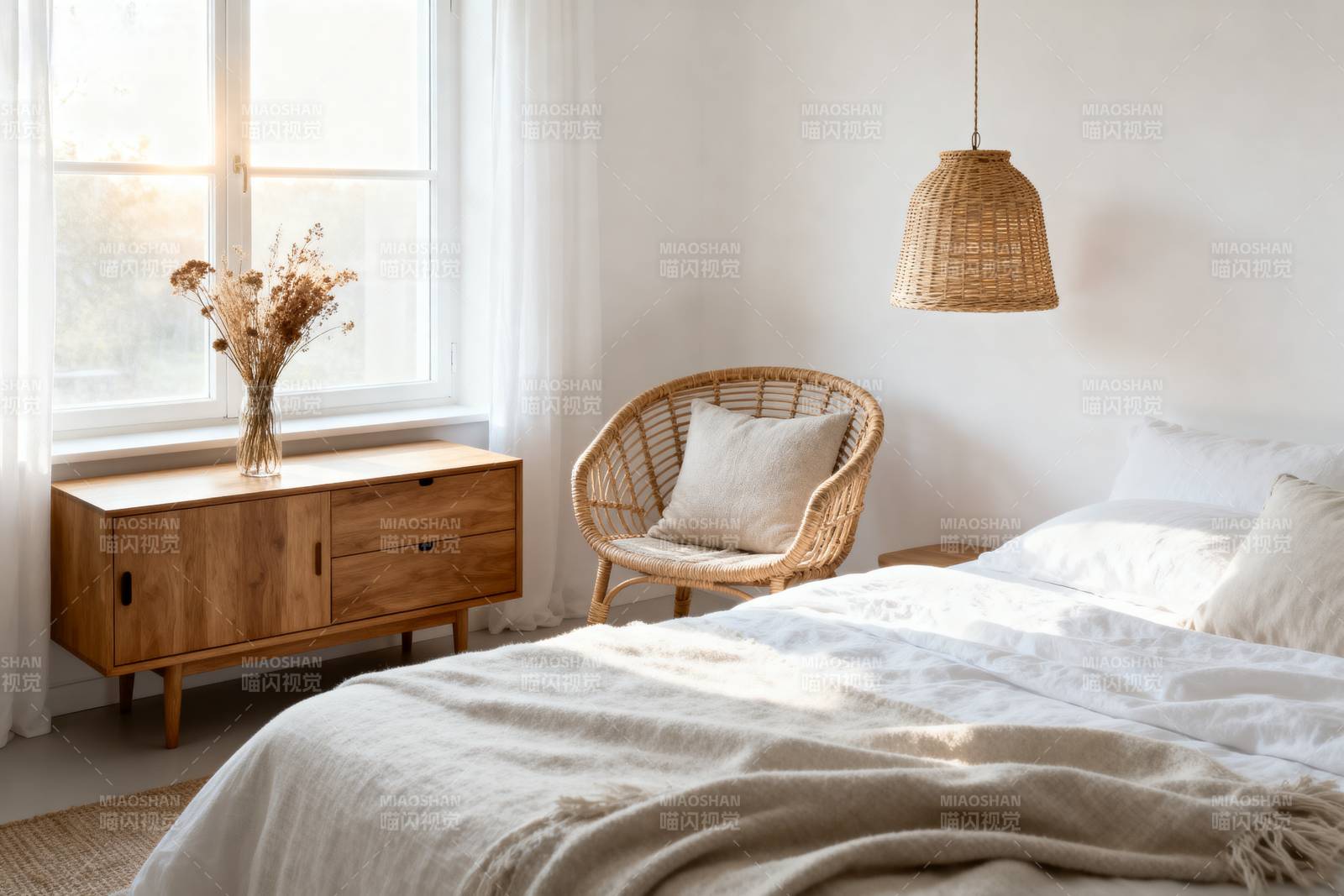 温馨卧室一角图片