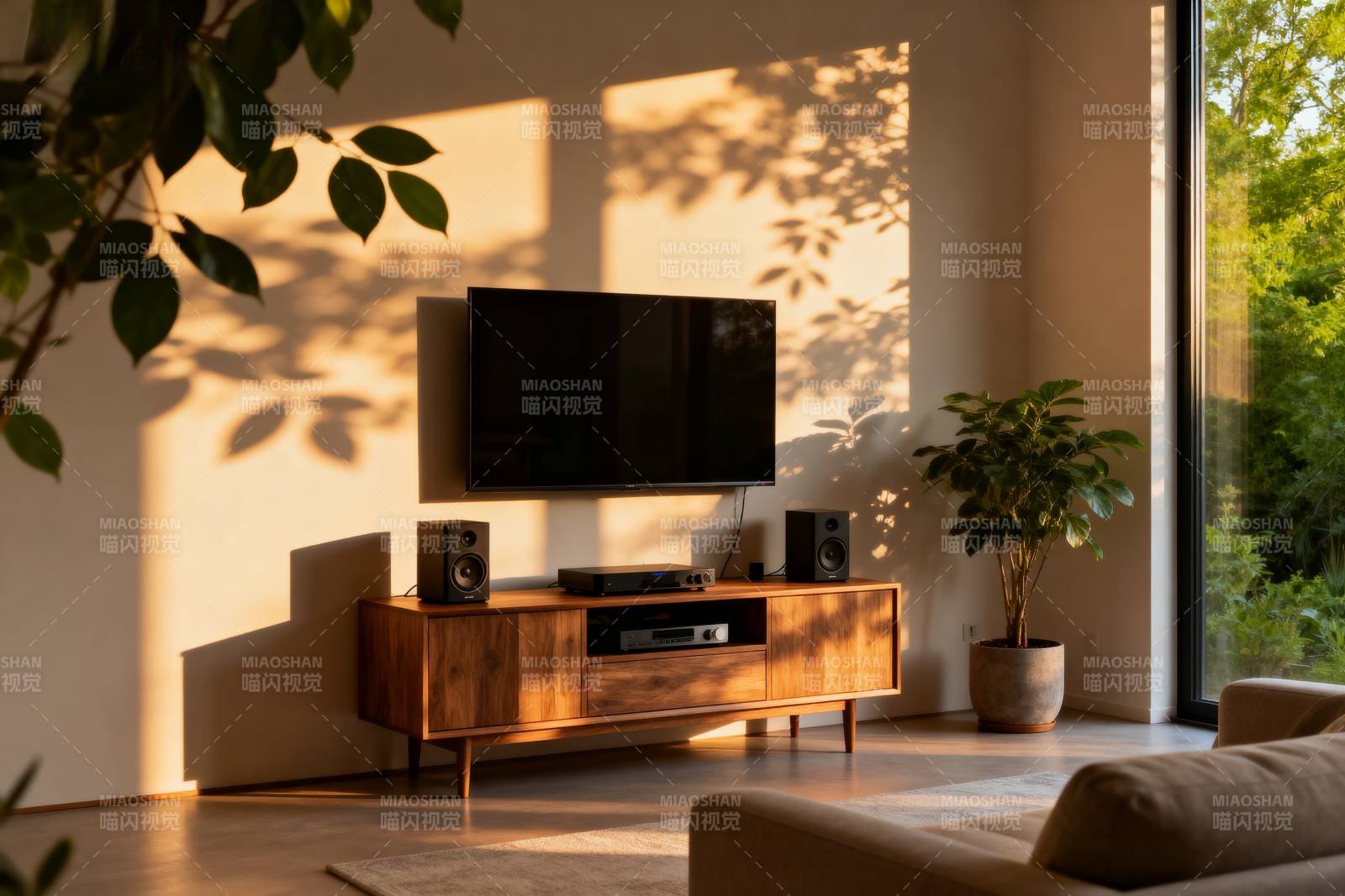 阳光洒满客厅一角图片