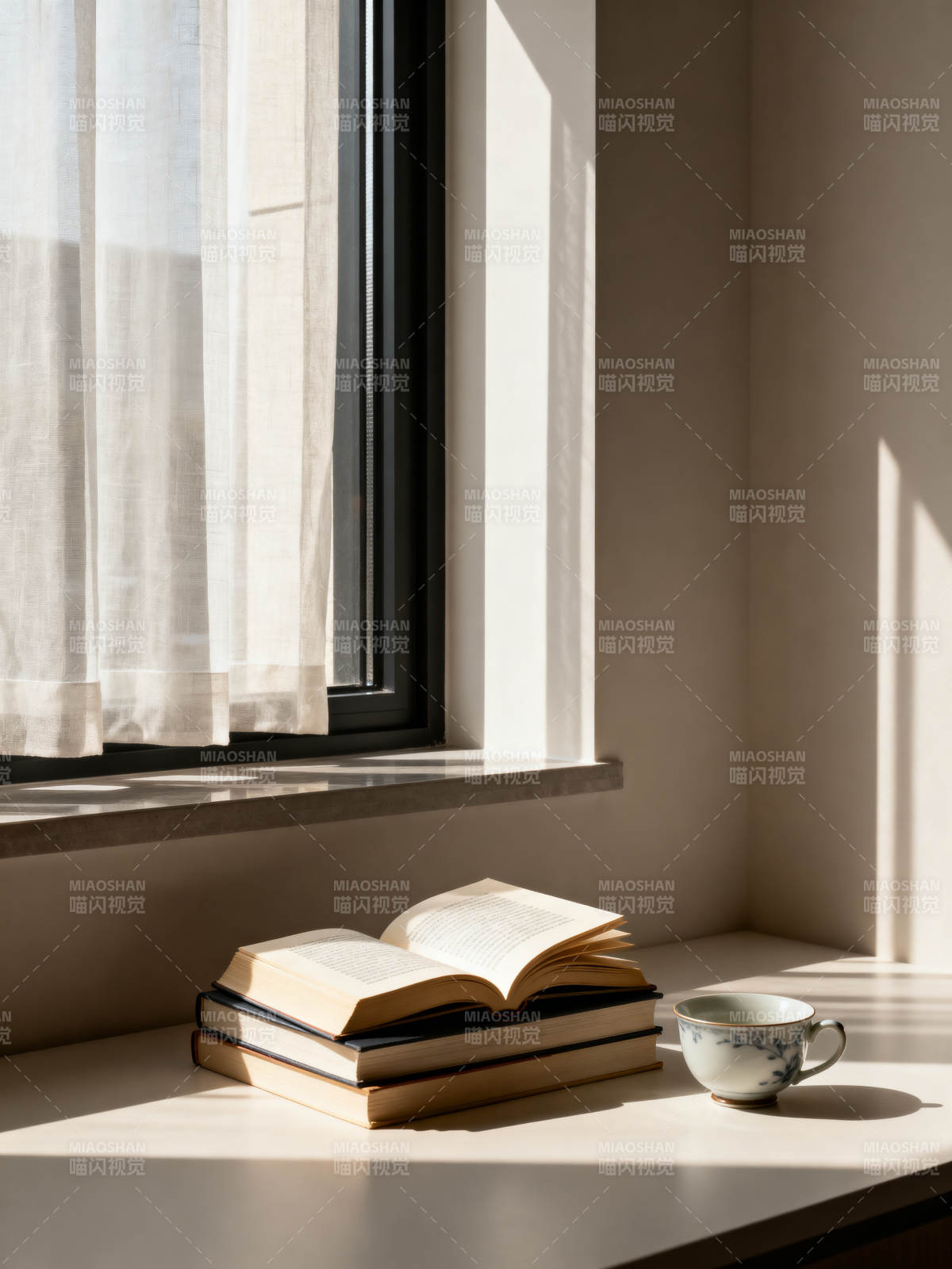 窗边书香茶香图片