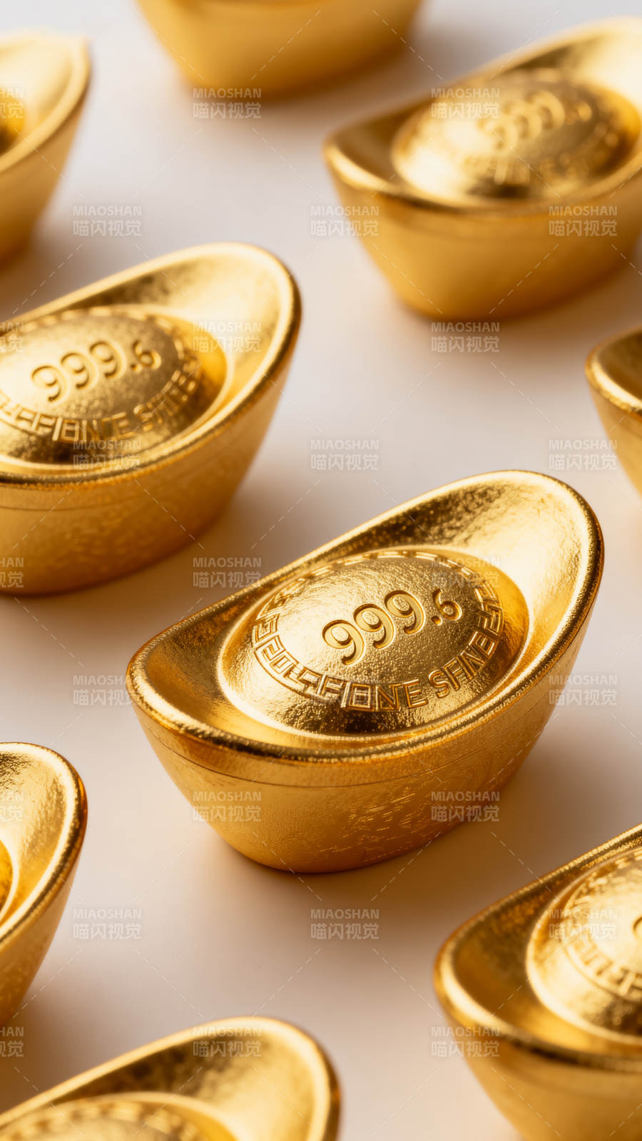 金条闪耀光芒图片