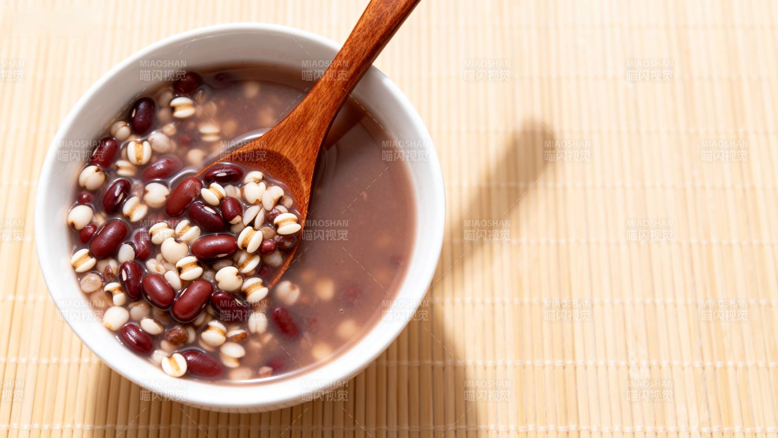 红豆薏米粥图片