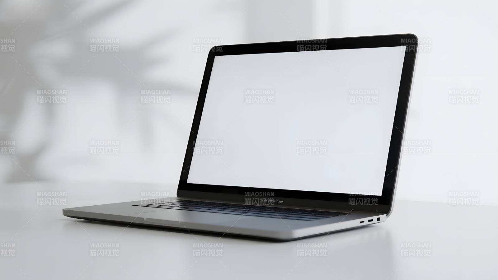 简约笔记本电脑图片