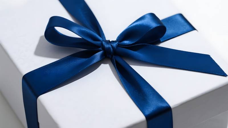 蓝丝带礼盒图片