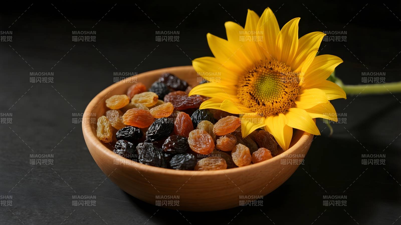 干果与向日葵图片