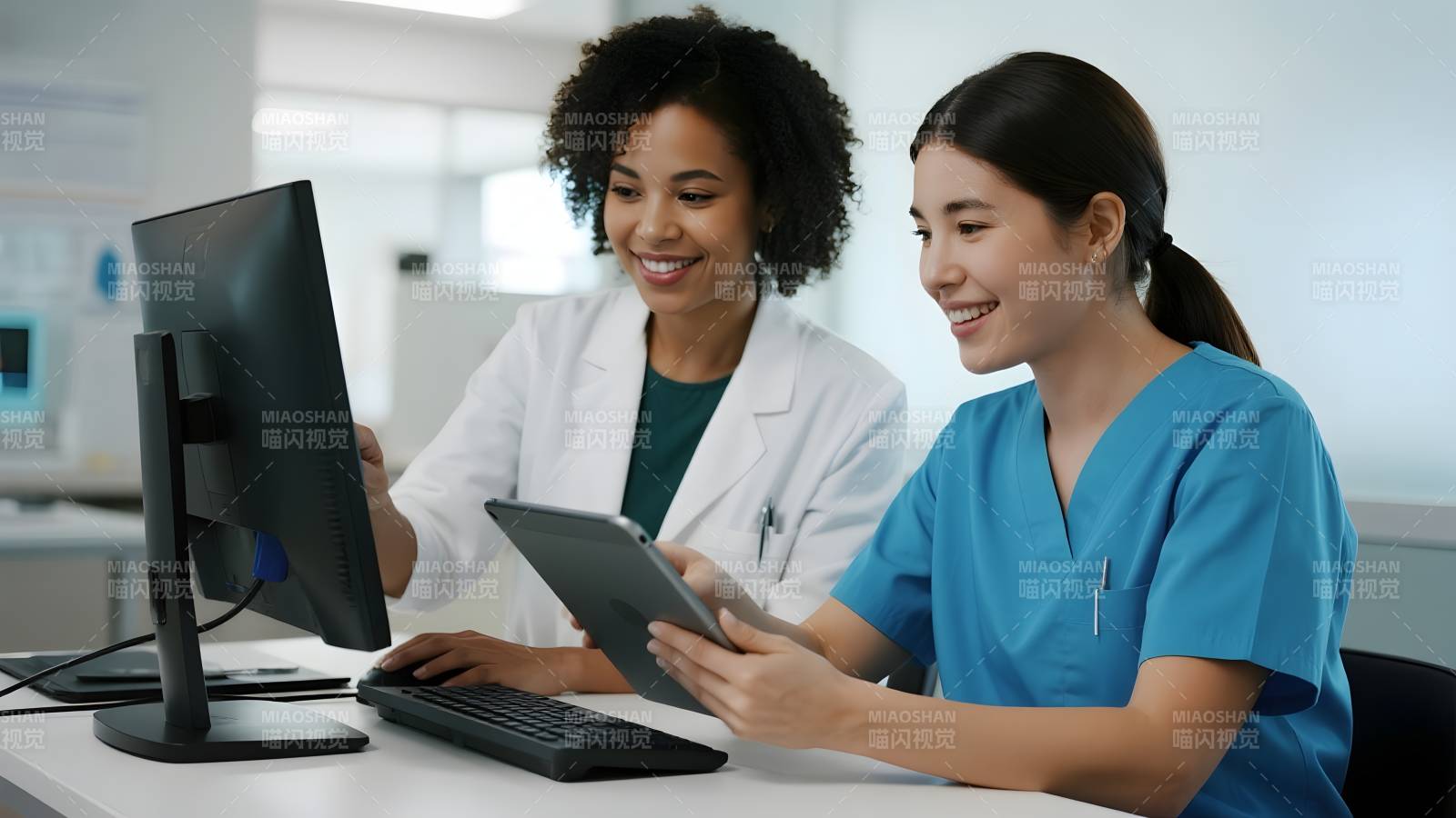 医护协作共诊图片