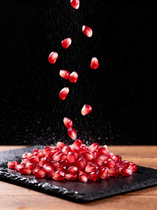 石榴籽飞溅瞬间图片