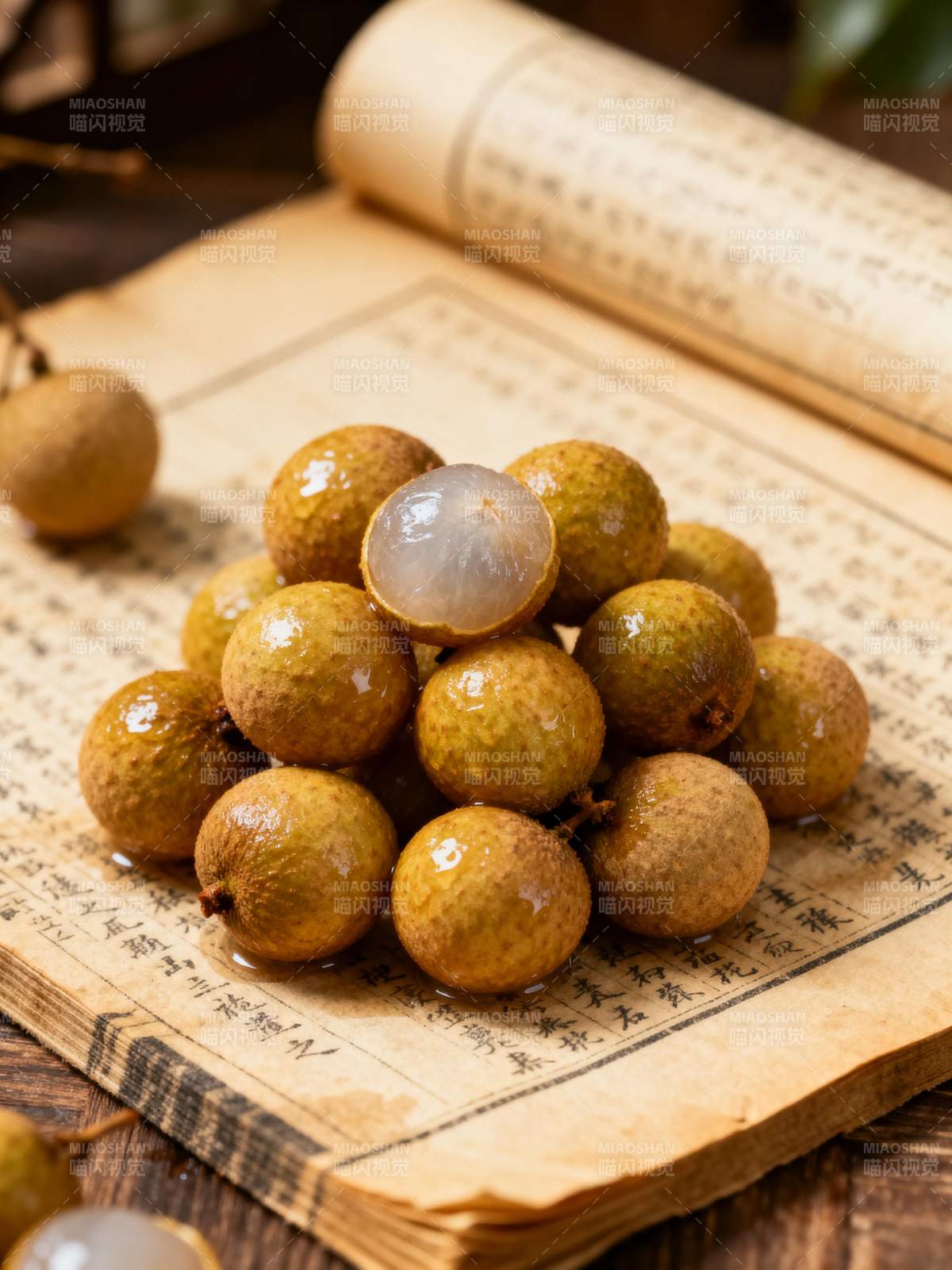 龙眼古籍静物图片