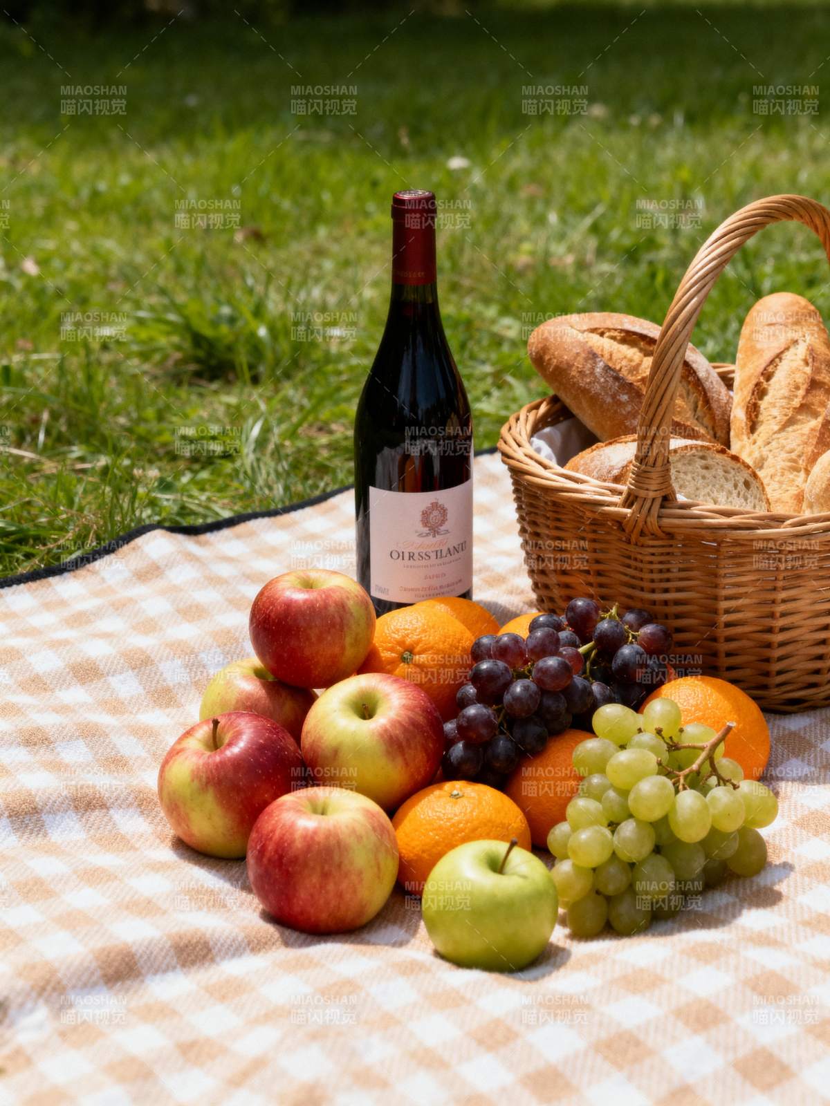 野餐果酒面包图片