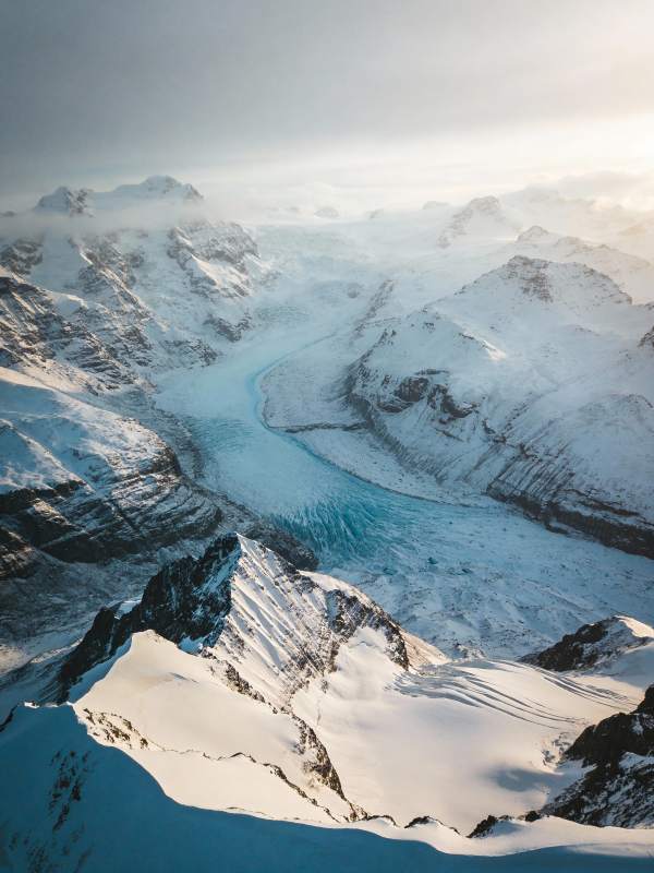 雪山冰川壮丽景色图片