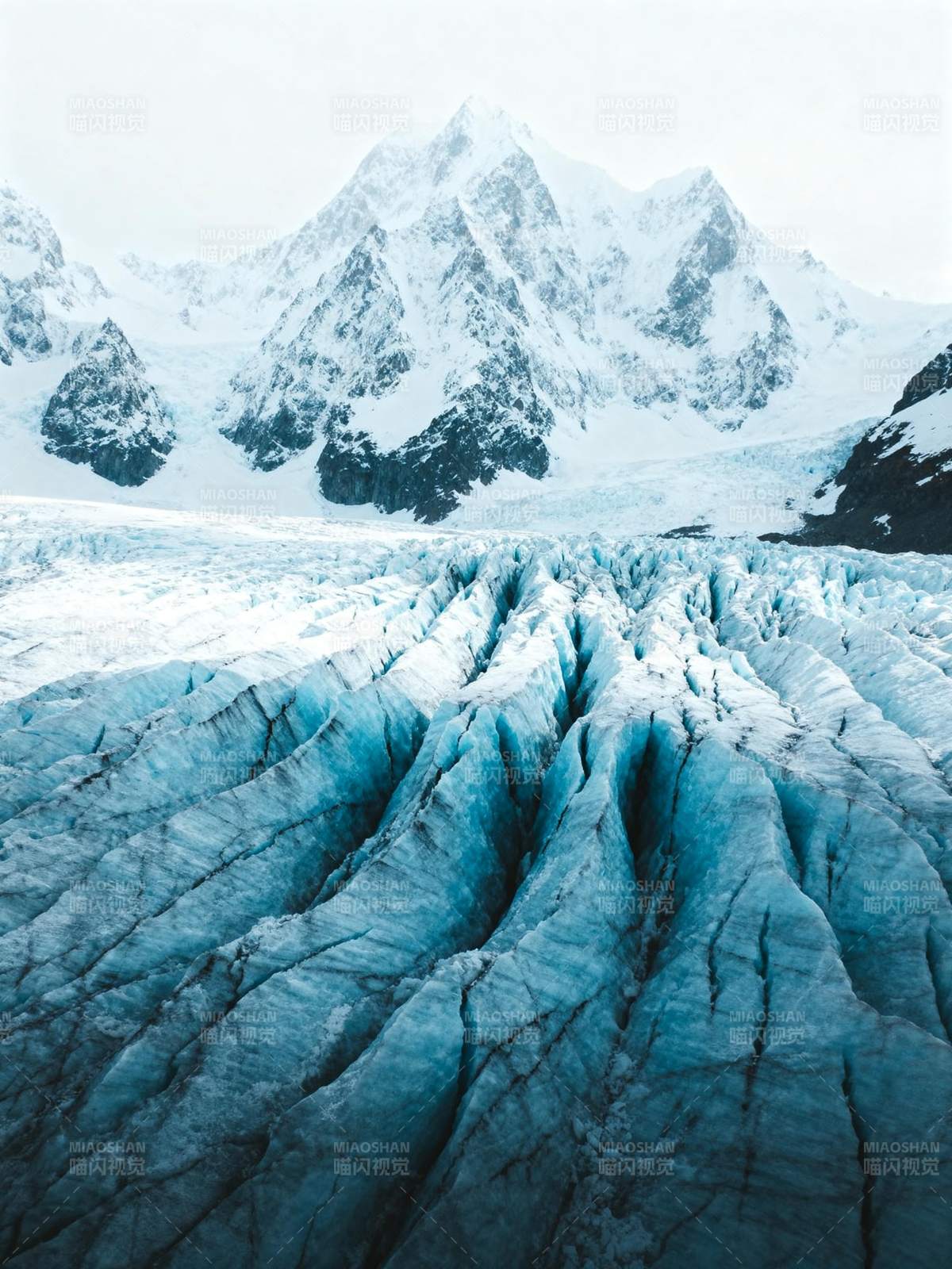 冰川奇景图片