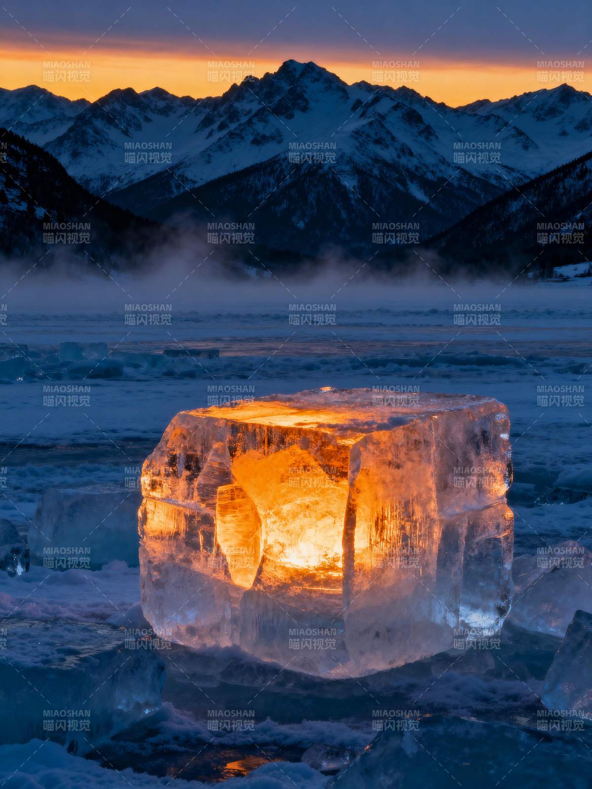 冰立方映山霞图片