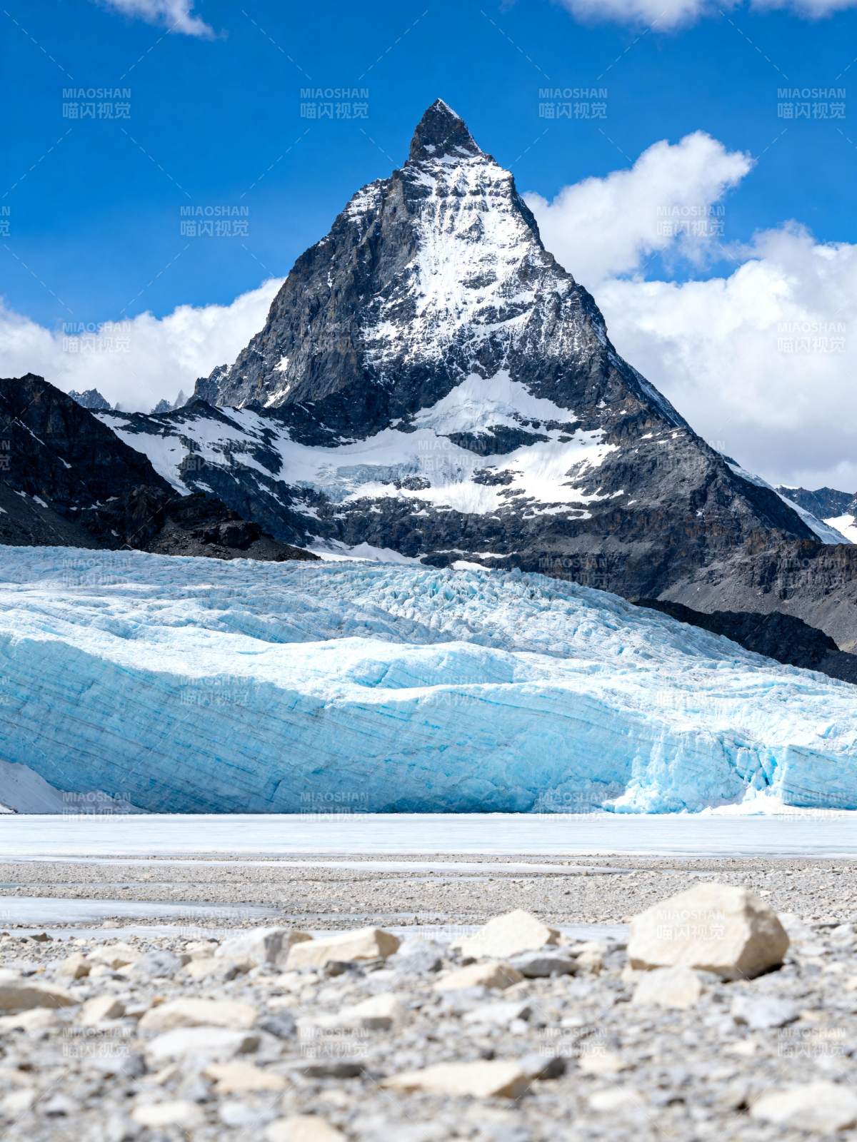 雪山冰川美景图片