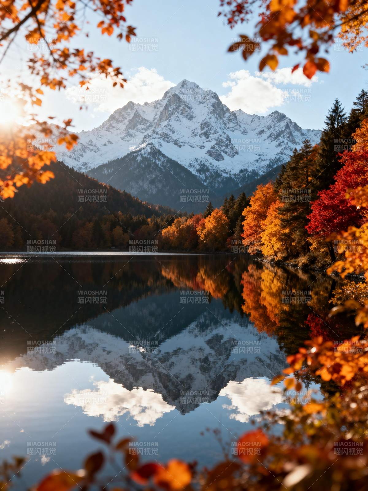 秋山倒影湖光美图片
