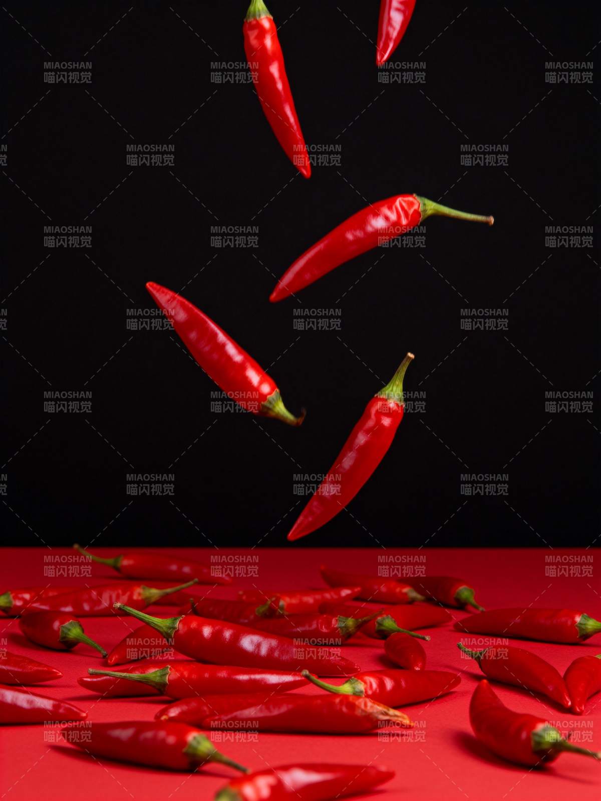 红椒飞舞图片