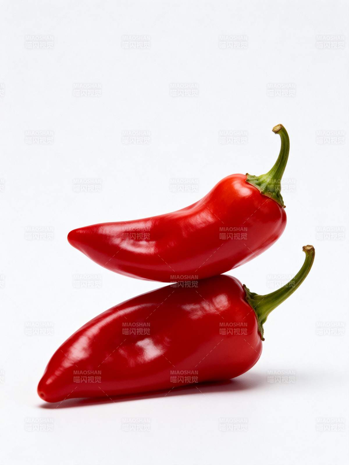 红辣椒叠放图片