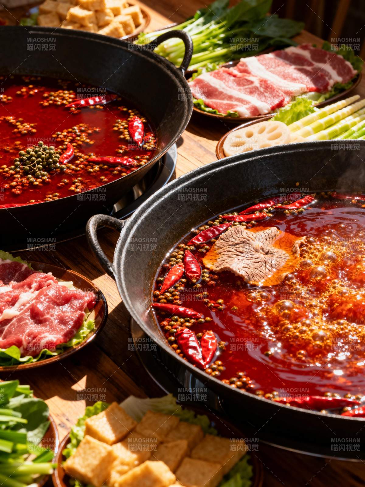 麻辣火锅盛宴图片