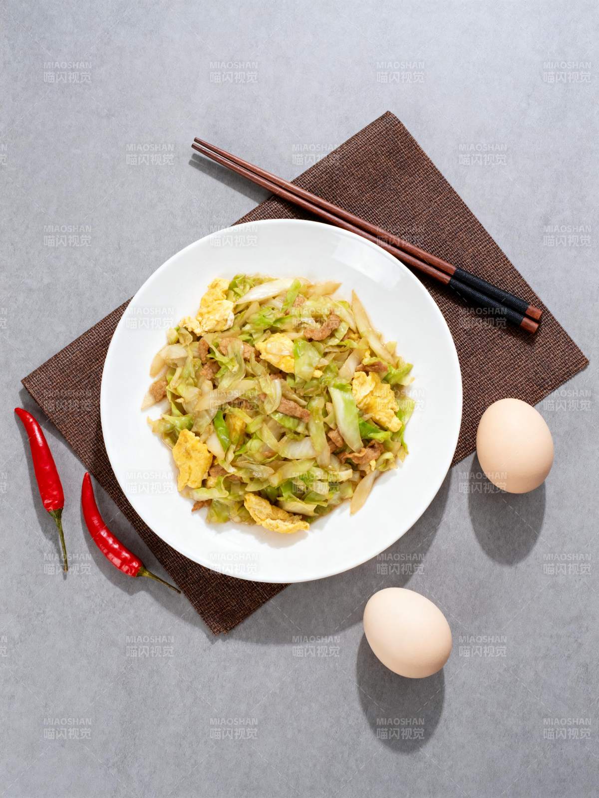 家常炒菜配鸡蛋图片