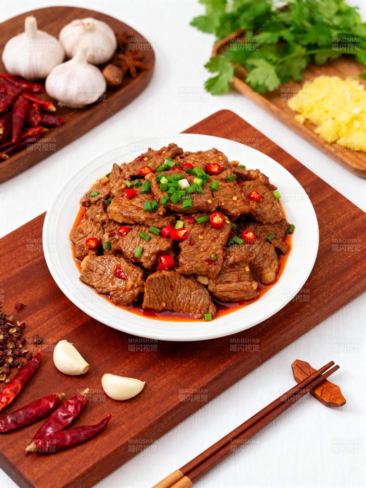 香辣牛肉片图片