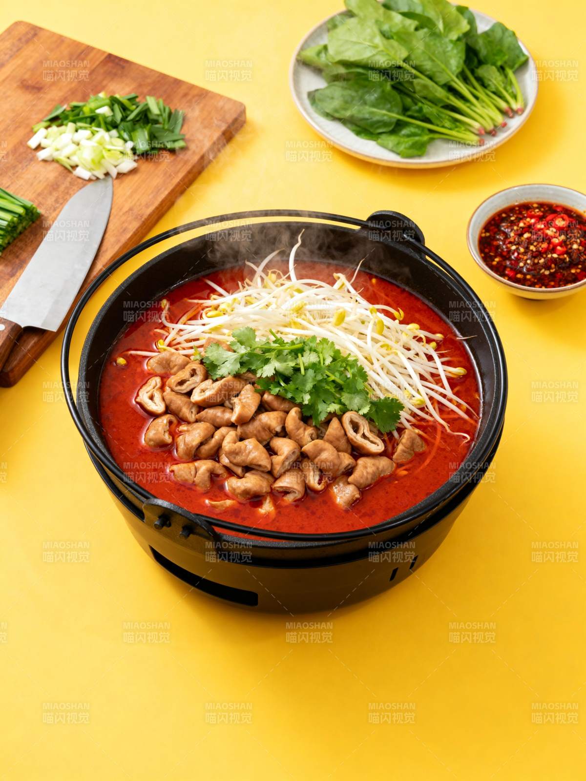 热辣肥肠锅图片