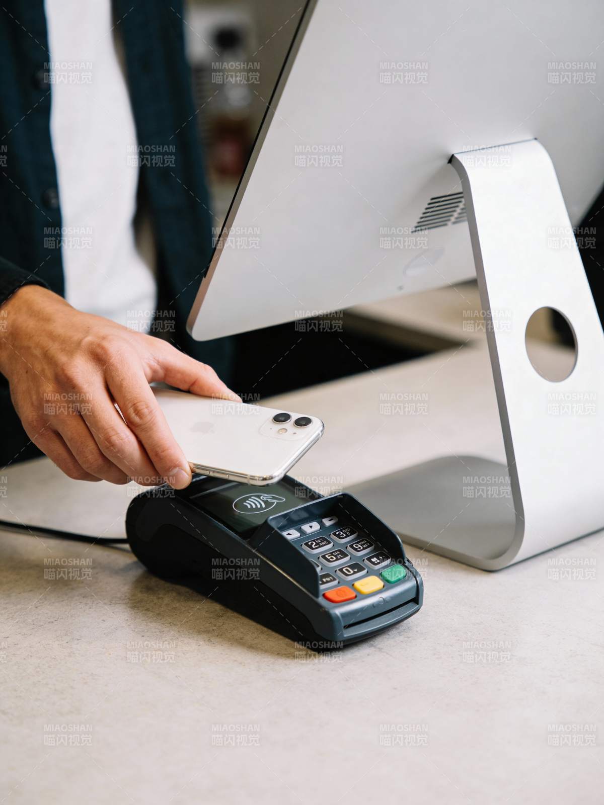 手机支付瞬间完成图片