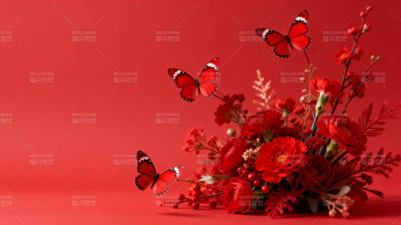 红蝶翩跹花丛中图片