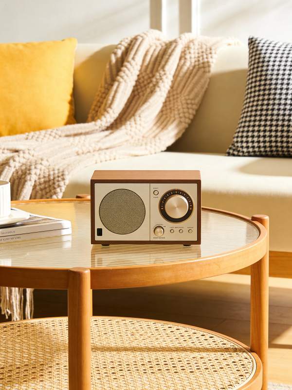 复古收音机静享时光图片