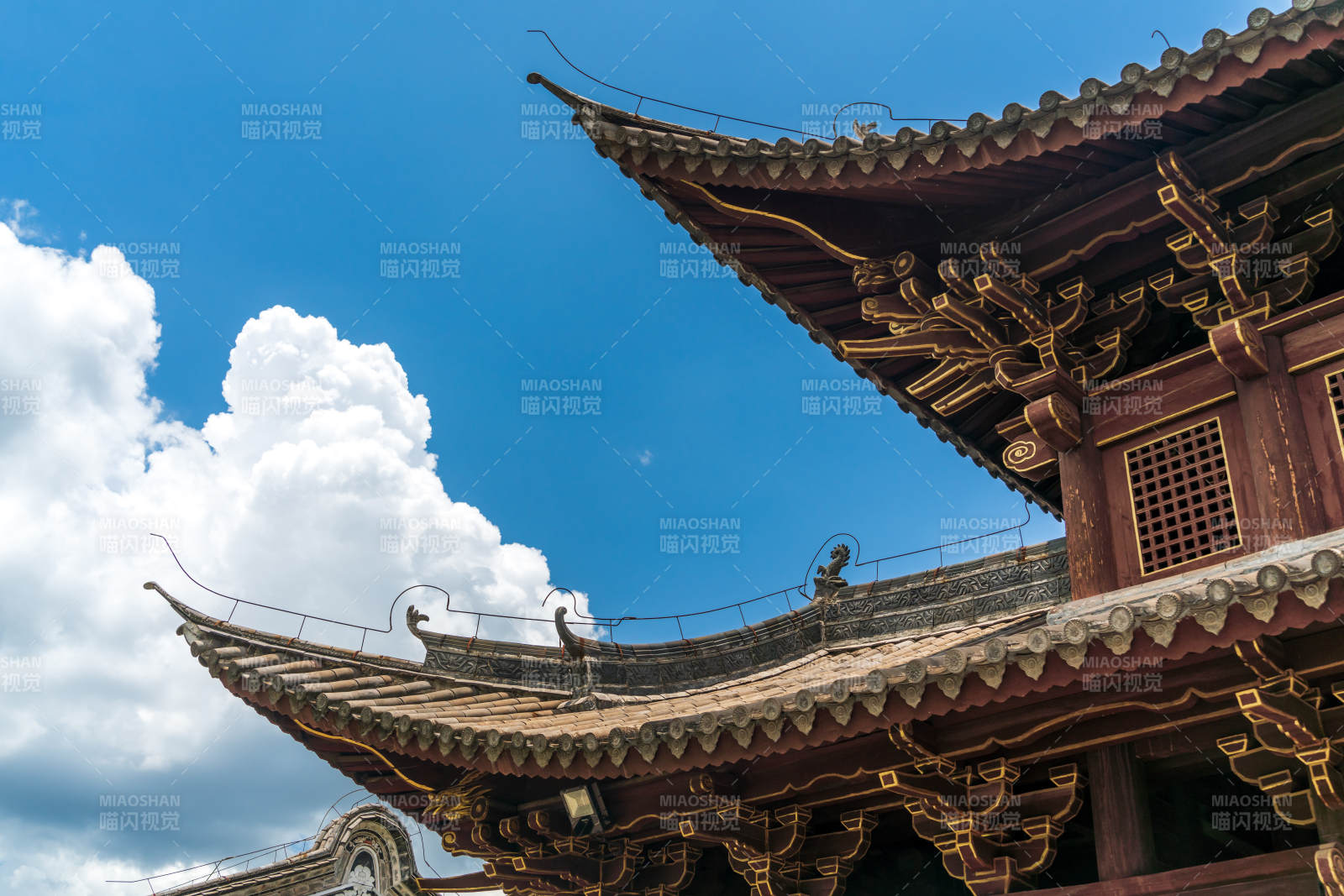 飞檐翘角古建筑图片