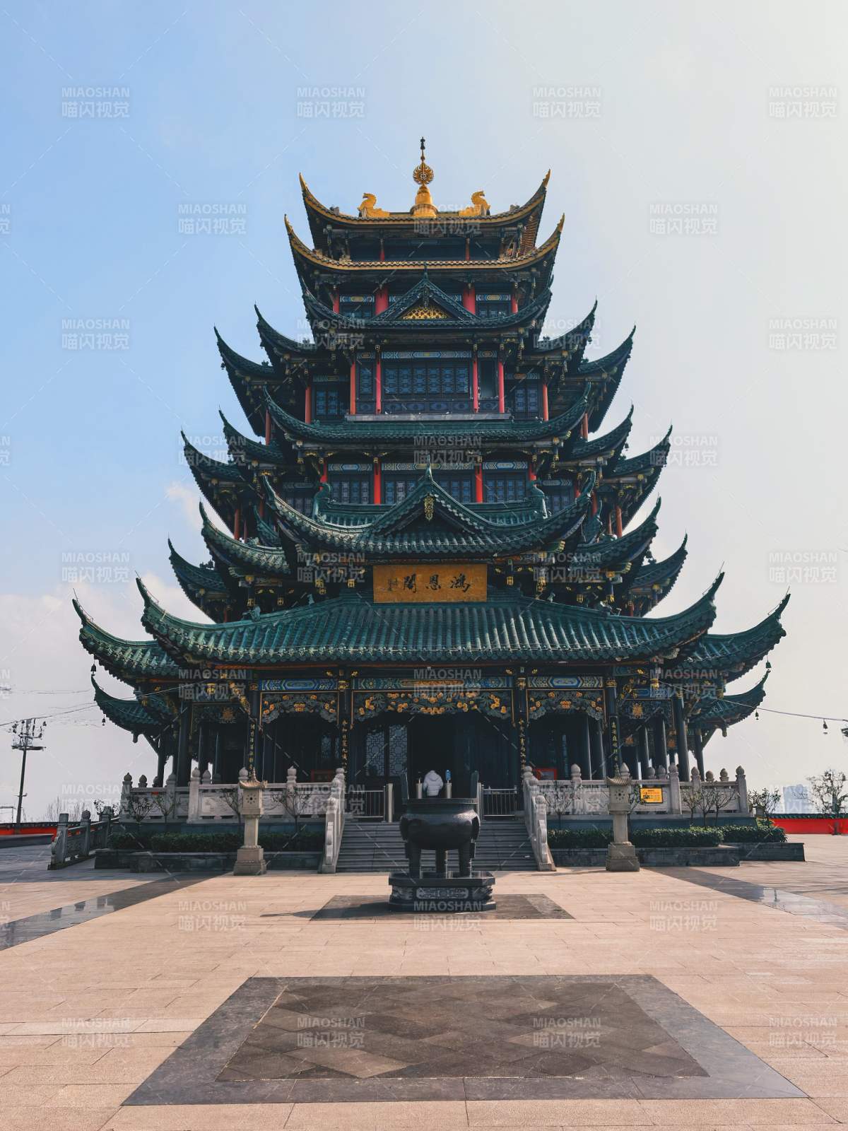 飞檐翘角古塔楼图片