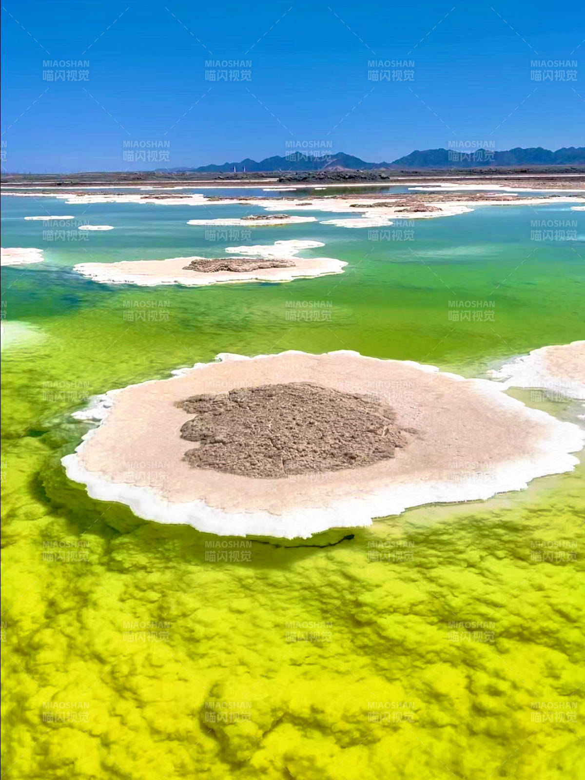 西北察尔汗盐湖图片