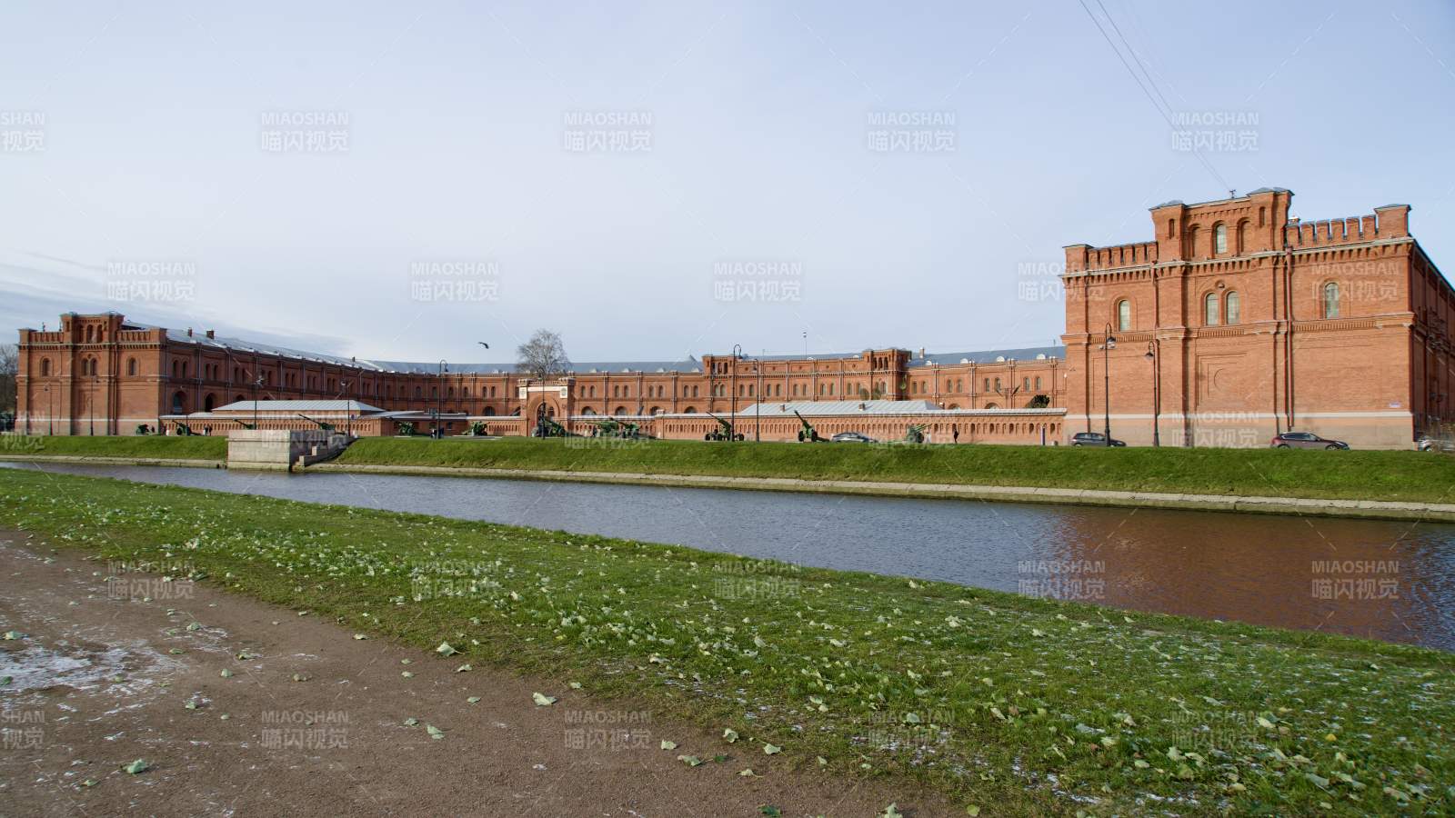 涅瓦河畔彼得保罗要塞图片