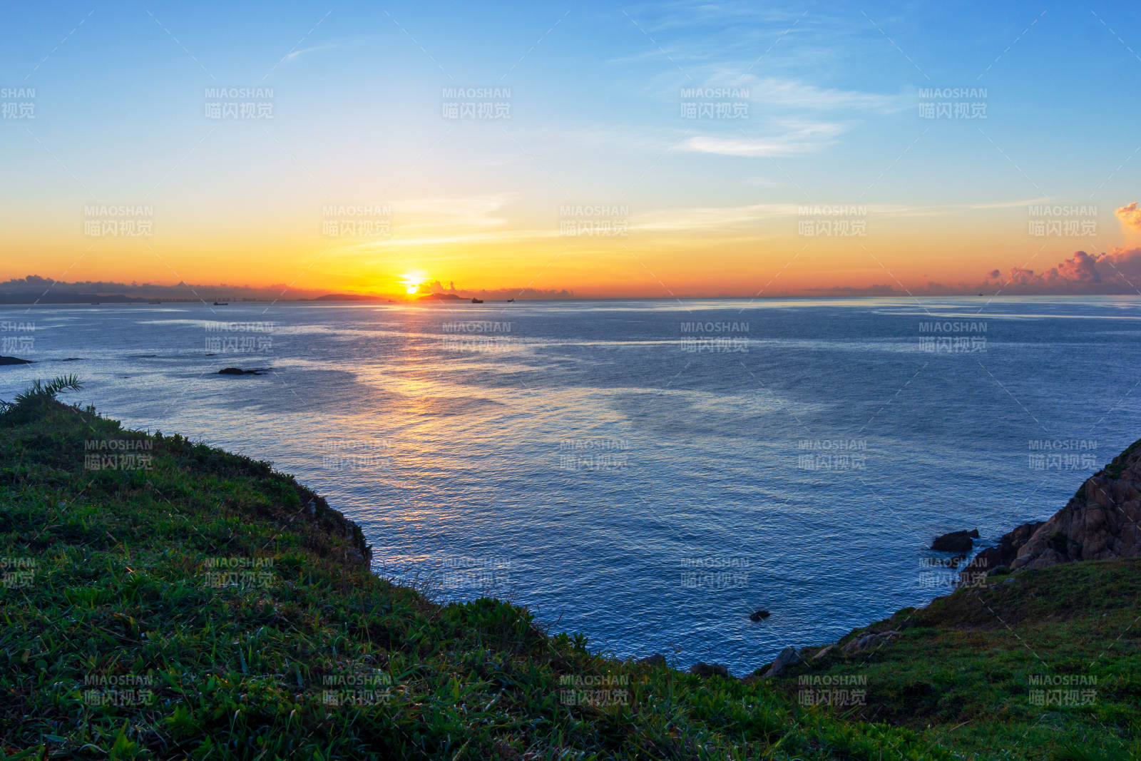 惠州小三门岛上的海天日出美景图片