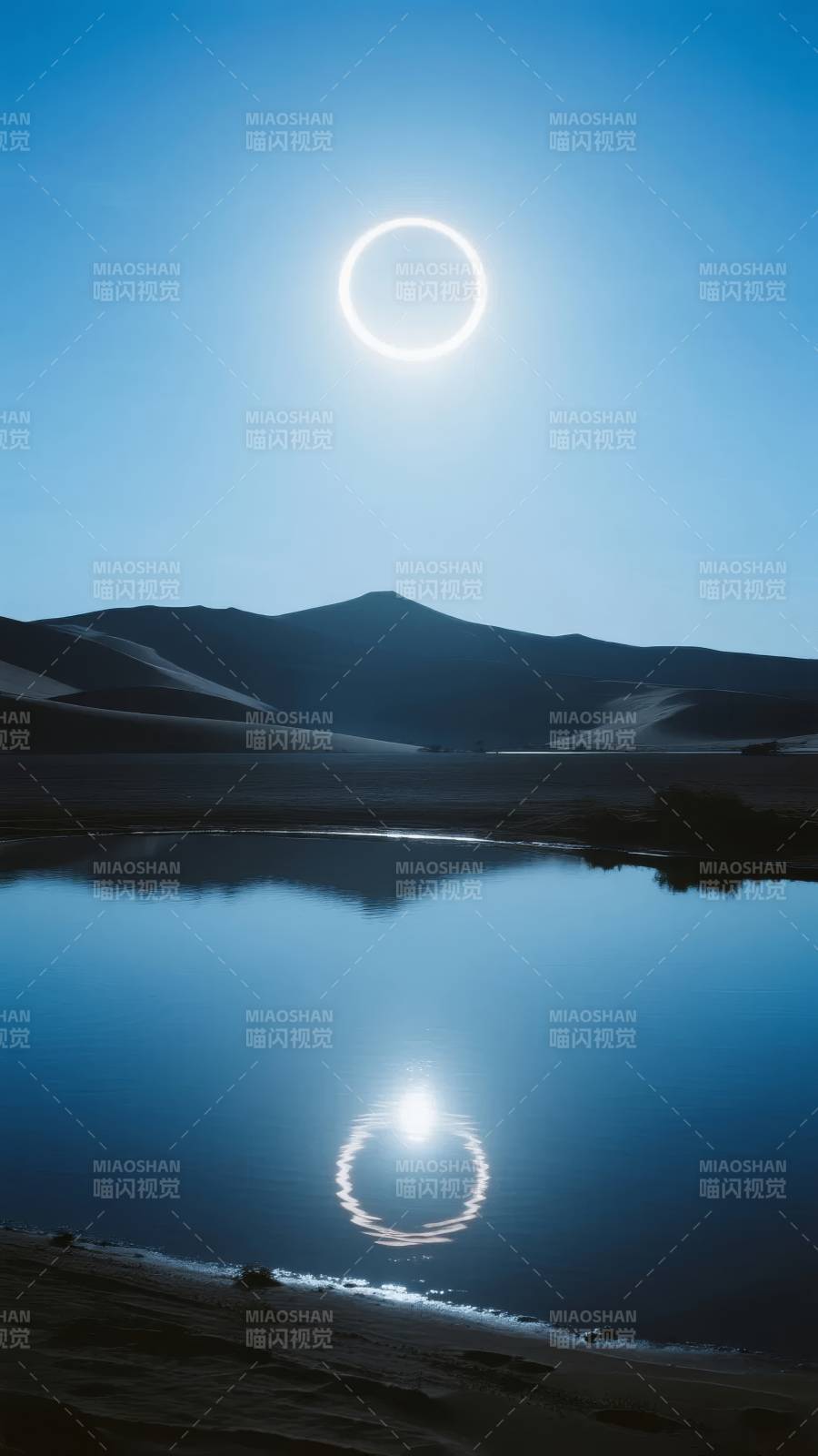 日环食倒影湖面图片