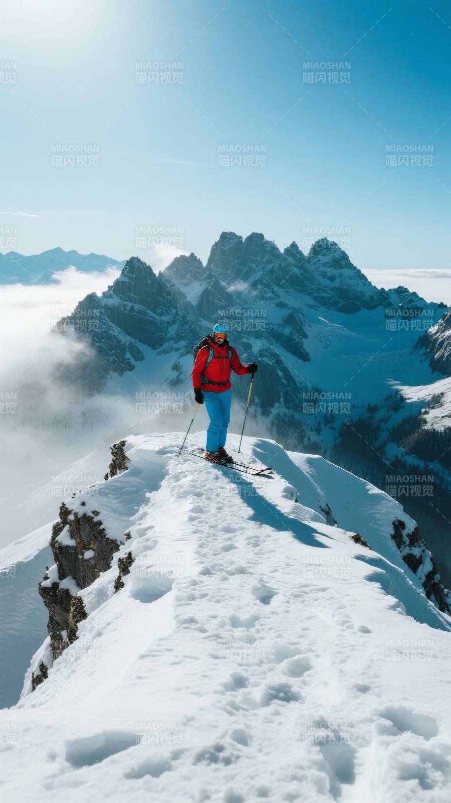 雪峰之巅 勇者独行图片