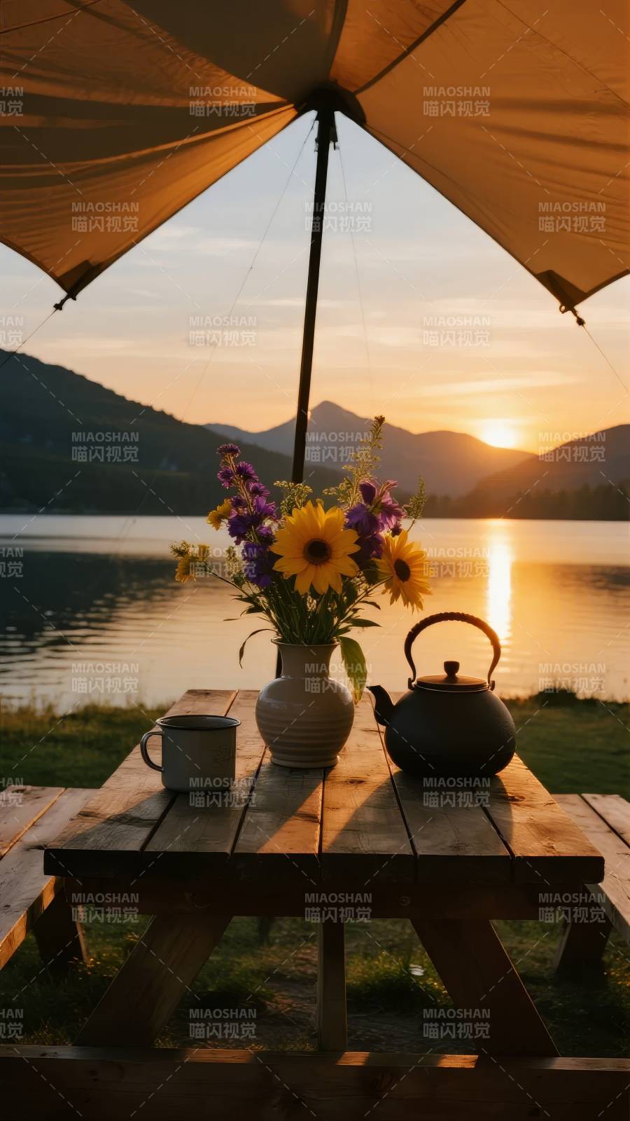 湖畔夕阳茶香图片