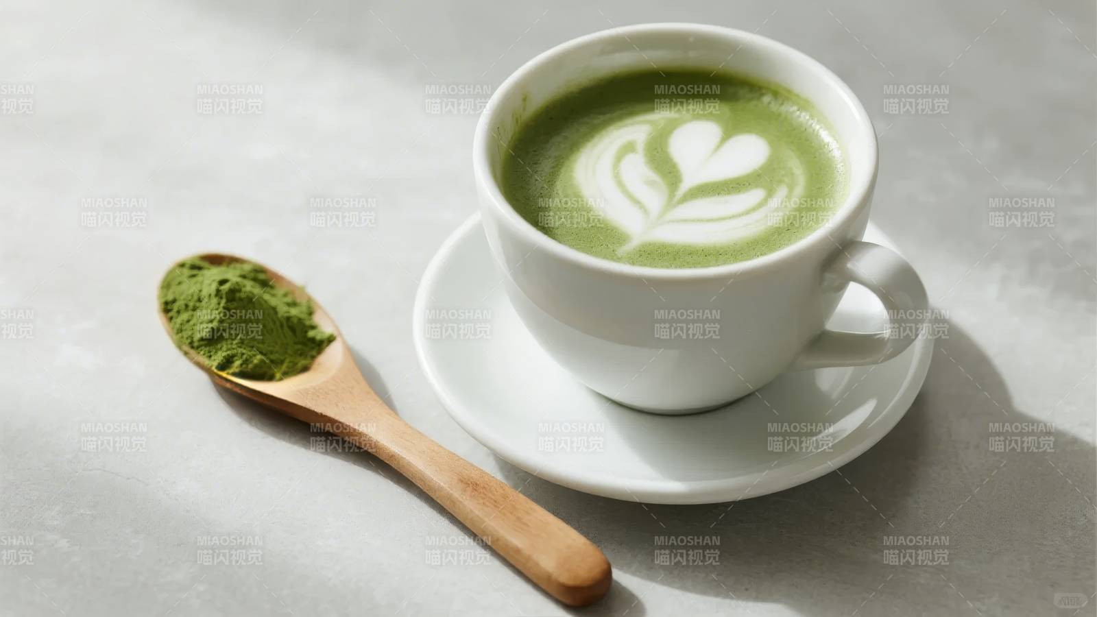 抹茶拿铁艺术图片