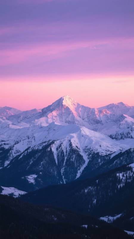 雪山日出美景图片