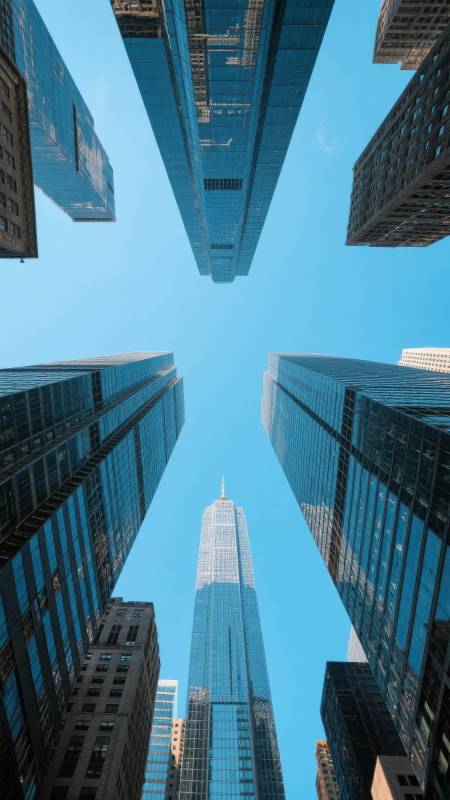 仰望摩天大楼图片