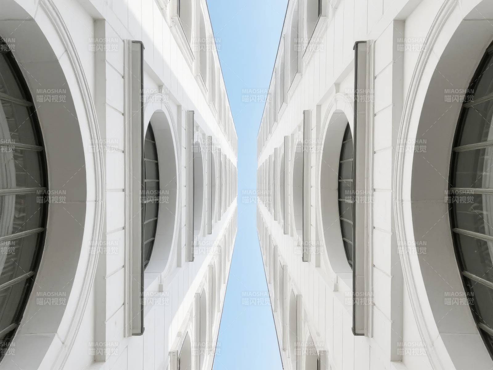 对称建筑之美图片