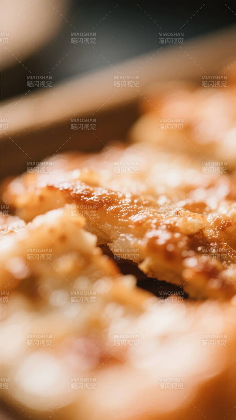 金黄酥脆的炸鸡块图片