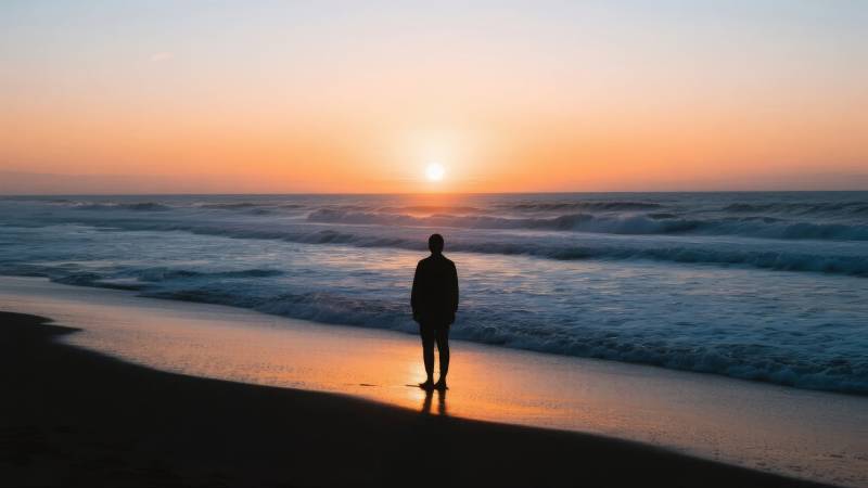 海边日落剪影图片