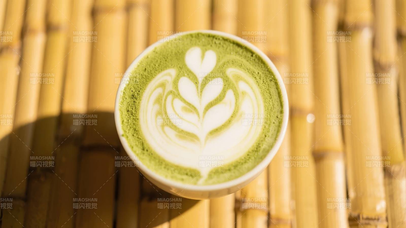 抹茶拉花艺术图片