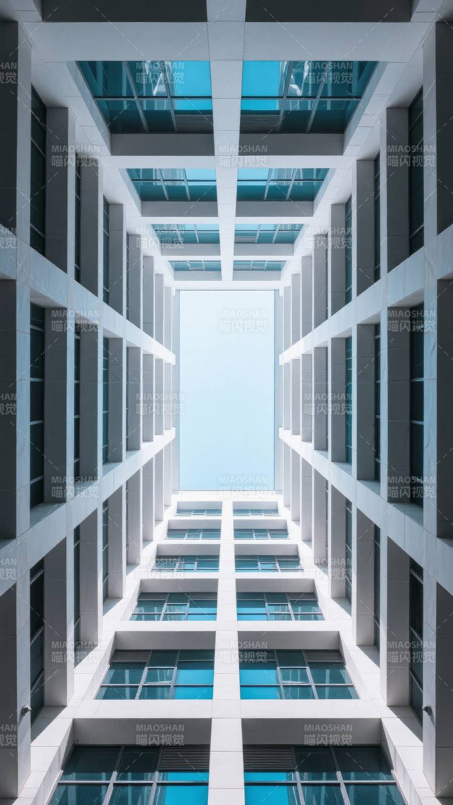 现代建筑仰视图图片