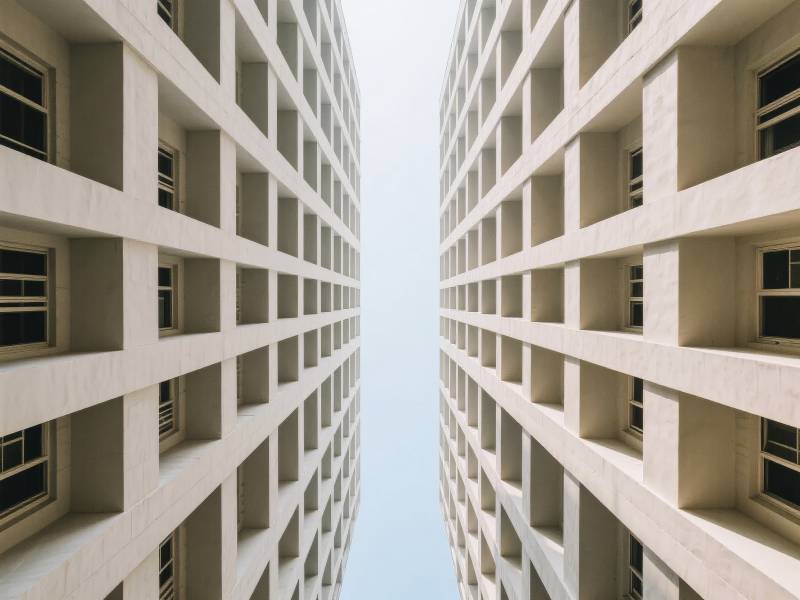 双塔楼仰视图片