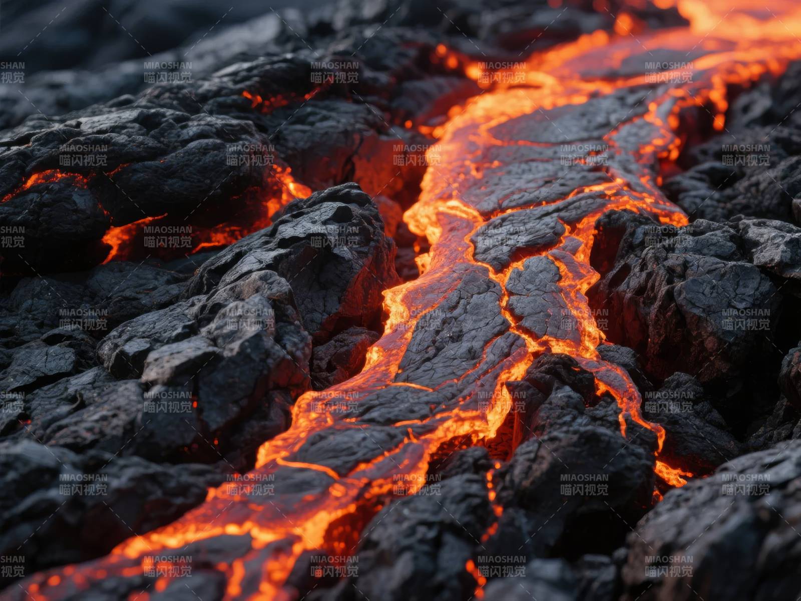 熔岩流淌图片