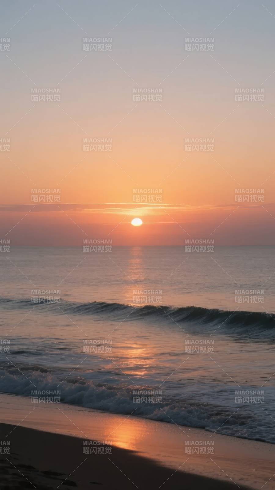 夕阳海面波光粼粼图片