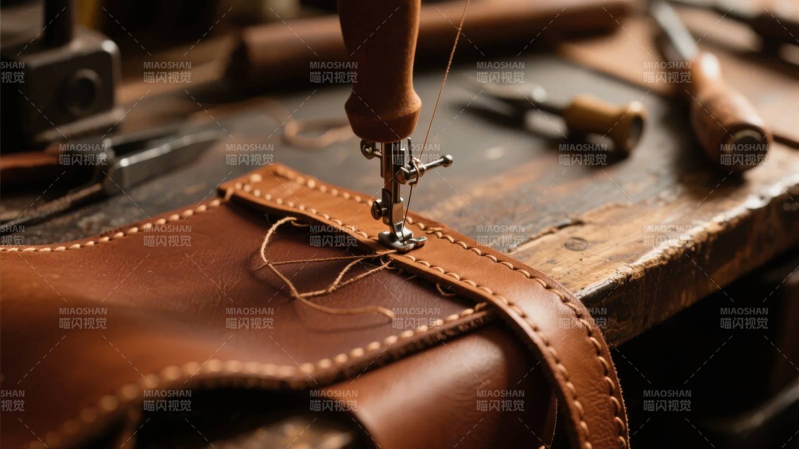 手工缝制皮革工艺图片