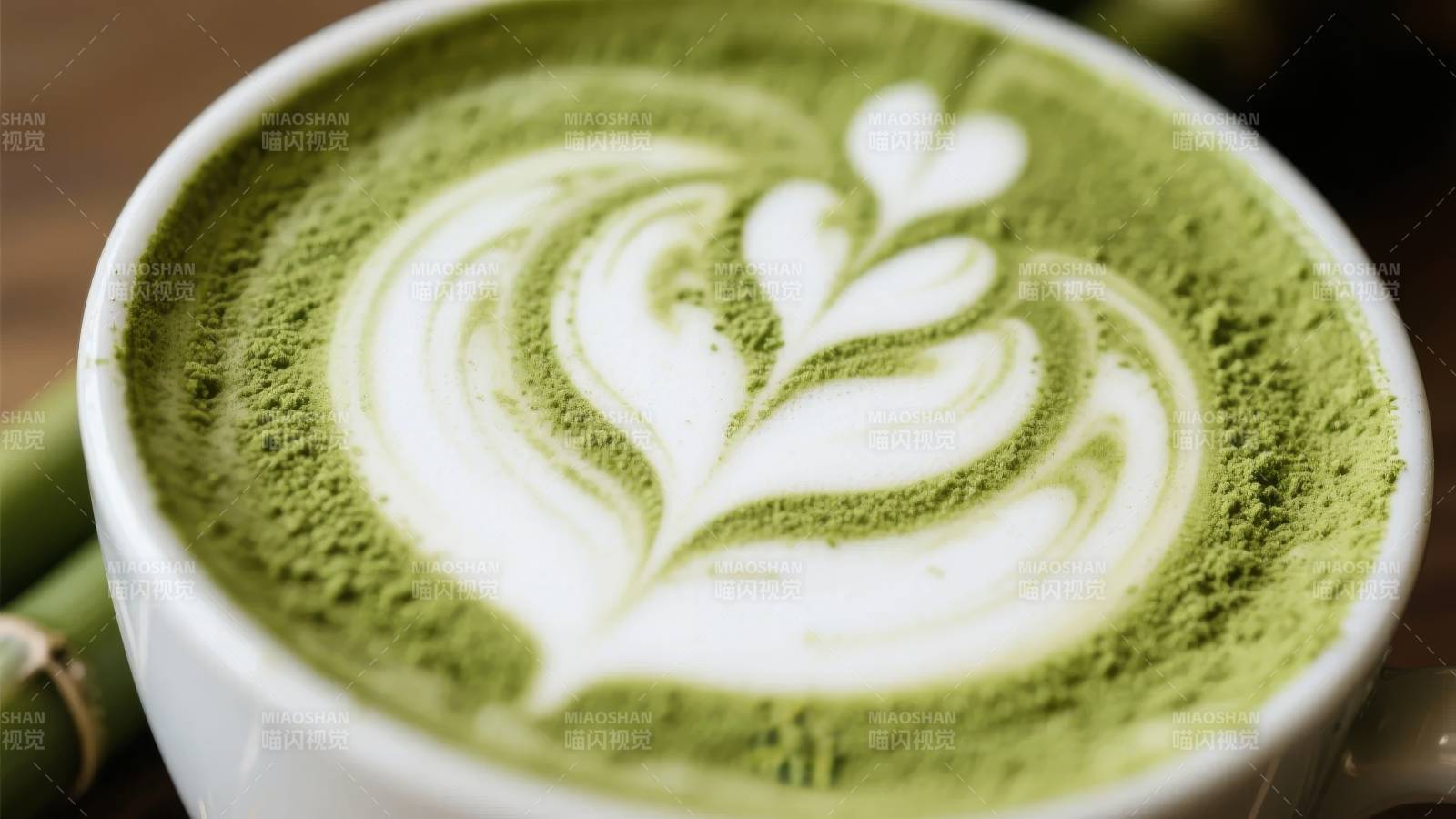抹茶拿铁艺术图片