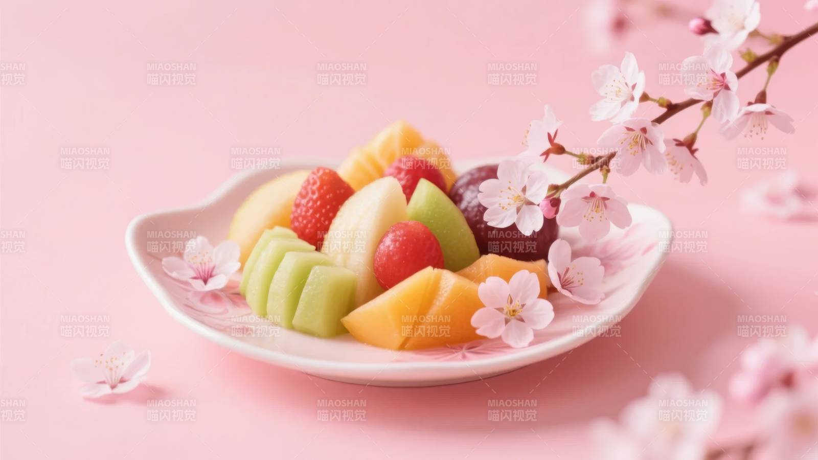 樱花果盘春意浓图片