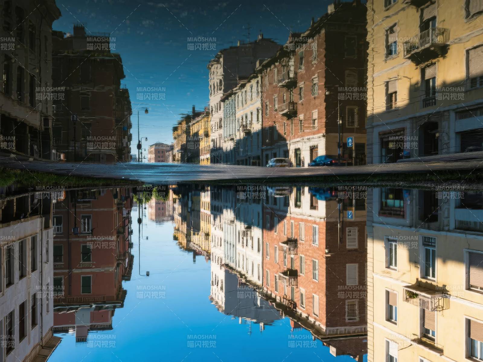 城市倒影如镜图片