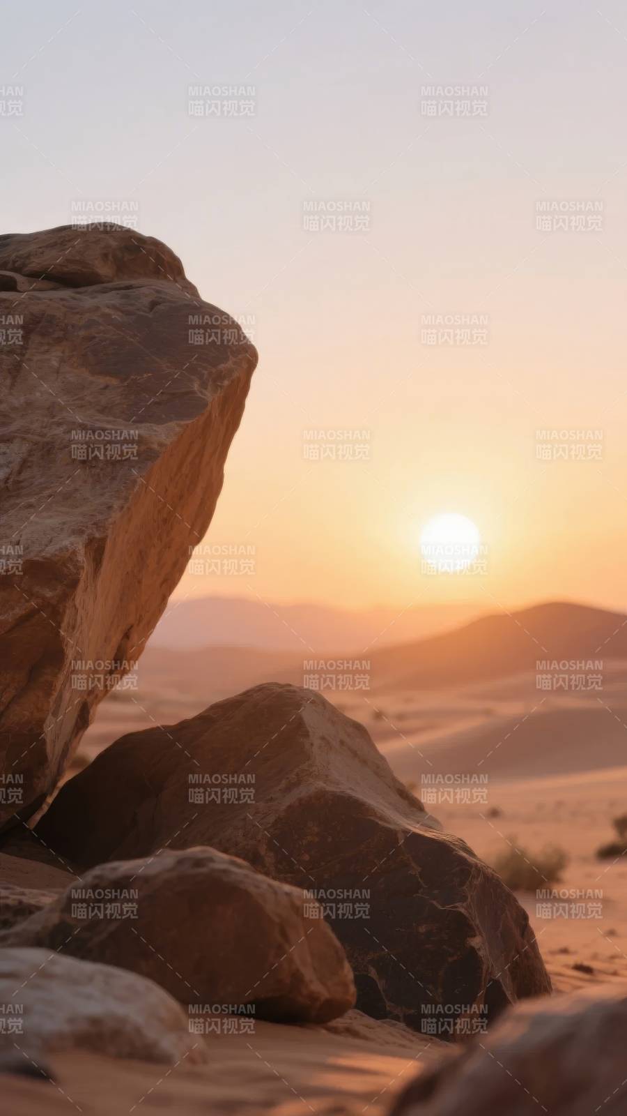 沙漠日落奇景图片